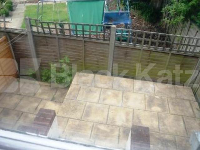 			Studio Apartment, 1 bath, 1 reception Flat			 Crouch Hill, CROUCH END