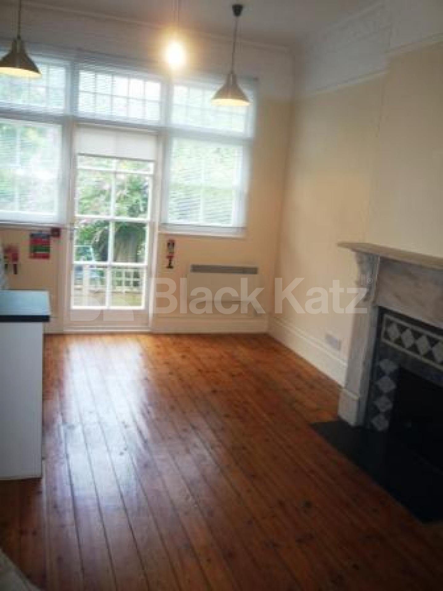 			Studio Apartment, 1 bath, 1 reception Flat			 Crouch Hill, CROUCH END N8