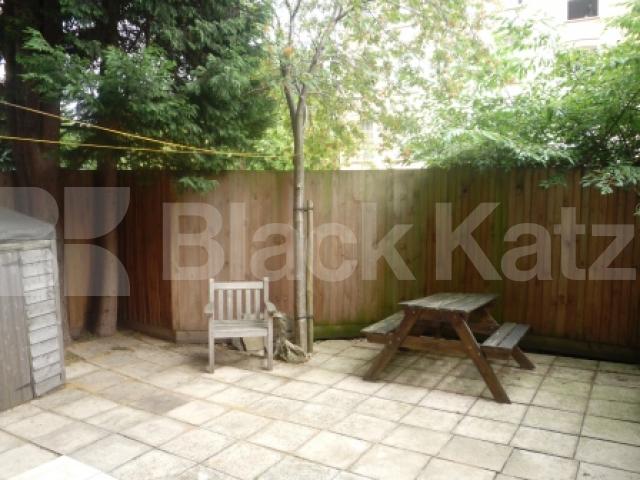 			1 Bedroom, 1 bath, 1 reception Ground Floor Flat			 Crouch Hill, CROUCH END