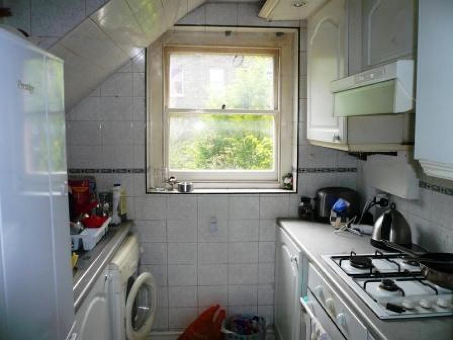 			2 Bedroom, 1 bath, 1 reception House			 Hazelmere Road, KILBURN