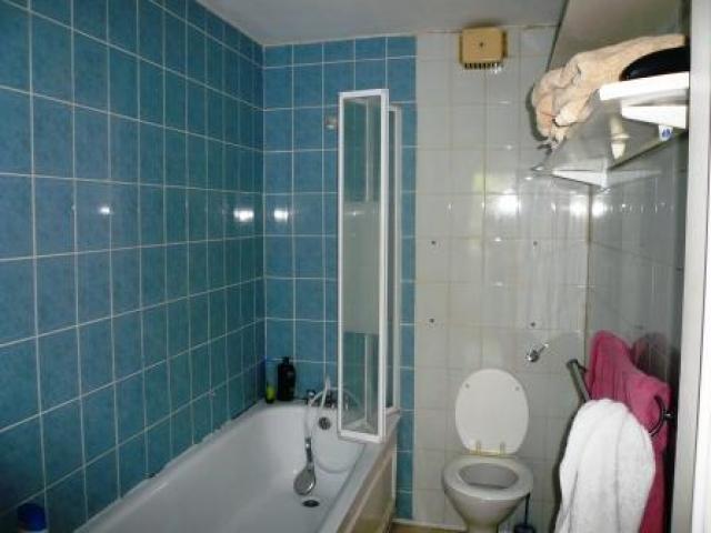 			2 Bedroom, 1 bath, 1 reception House			 Hazelmere Road, KILBURN