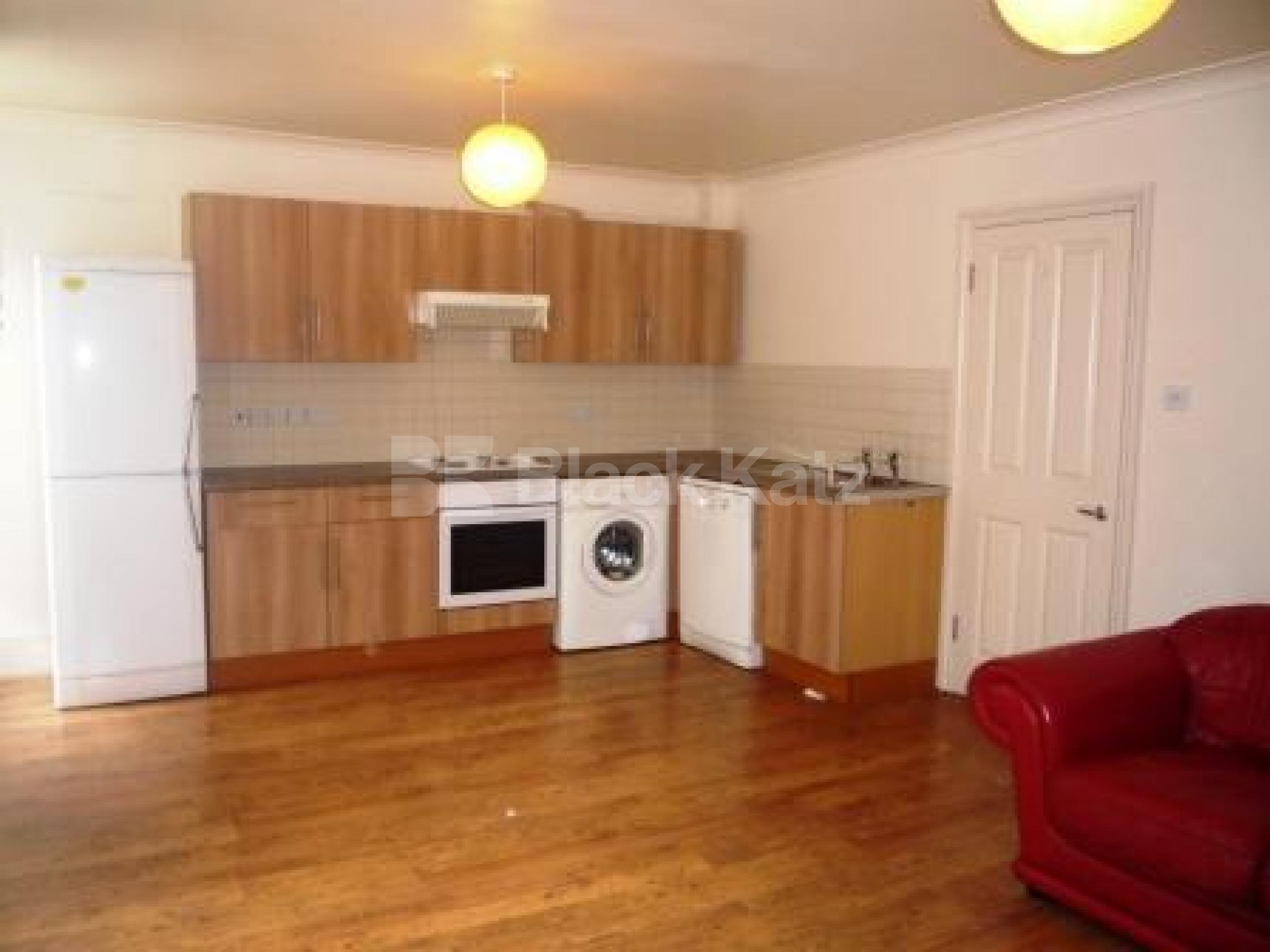 			2 Bedroom, 1 bath, 1 reception Flat			 Tower Terrace, Tower Terrace N22