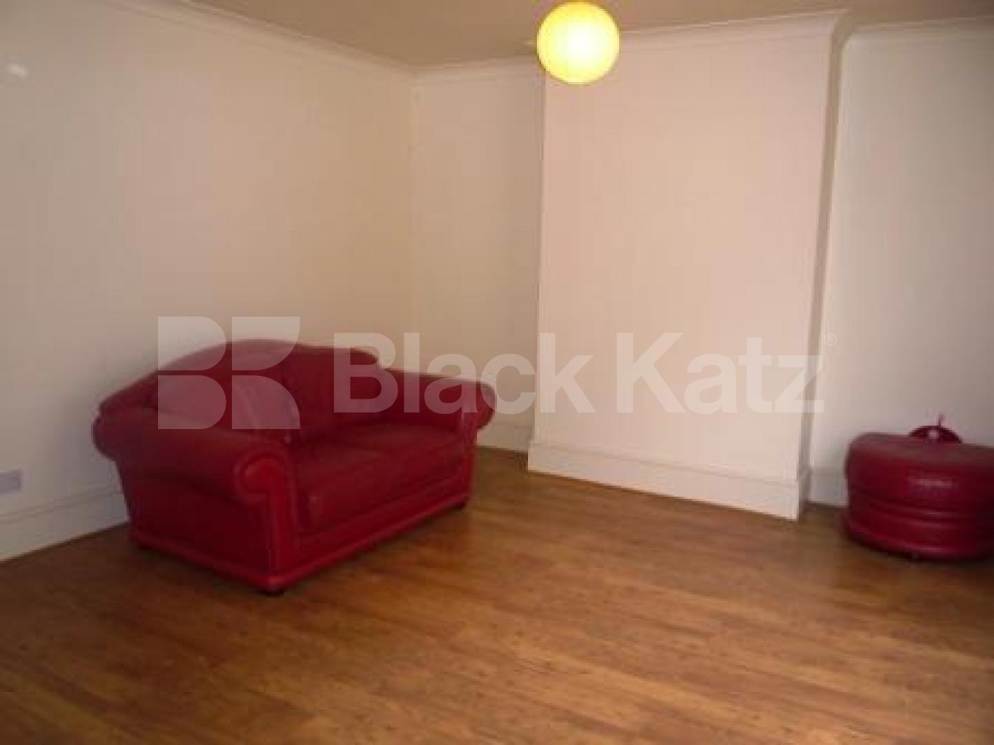 			2 Bedroom, 1 bath, 1 reception Flat			 Tower Terrace, Tower Terrace