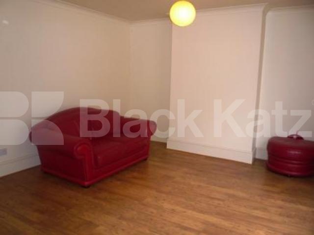 			2 Bedroom, 1 bath, 1 reception Flat			 Tower Terrace, Tower Terrace
