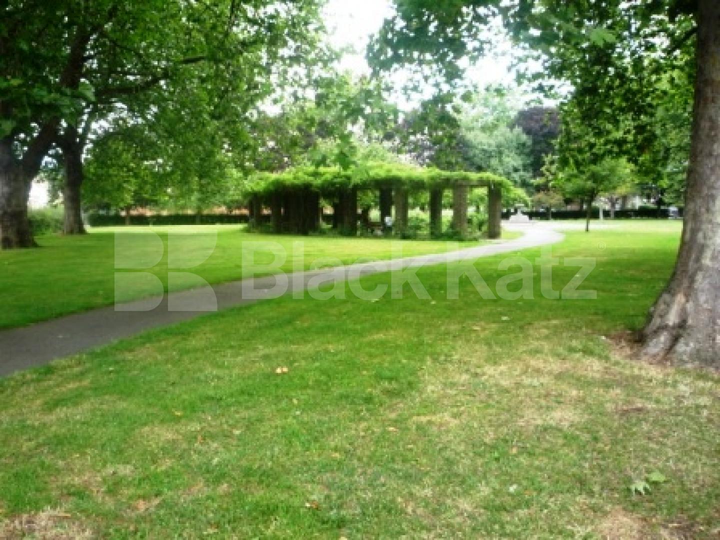 			2 Bedroom, 1 bath, 1 reception Flat			 Tower Terrace, Tower Terrace