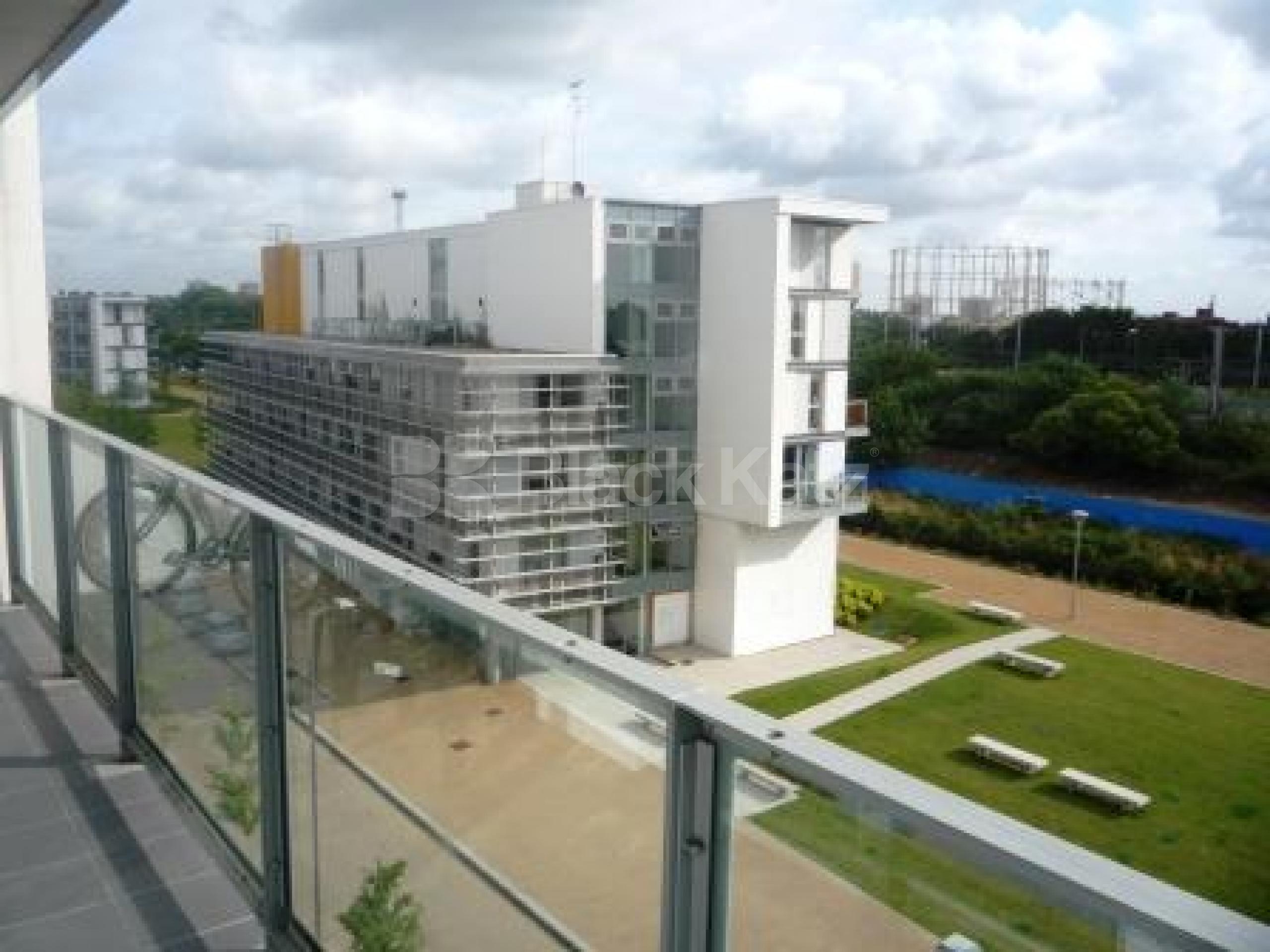 			LET BY BLACK KATZ!, 2 Bedroom, 1 bath, 1 reception Flat			 New River VIllage, CROUCH END N8