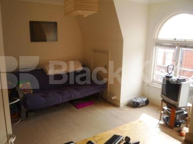 			1 Bedroom, 1 bath, 1 reception Flat			 Topsfield Parade, Crouch End