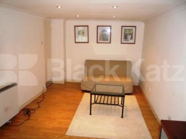 			Studio Apartment, 1 bath, 1 reception Flat			 Hornsey High Street, HORNSEY