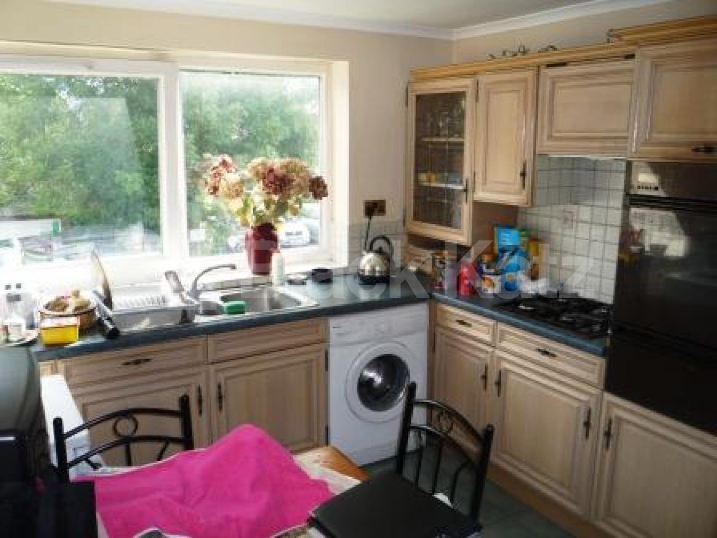 			1 Bedroom, 1 bath, 1 reception Flat			 Alexandra Grove, North Finchley