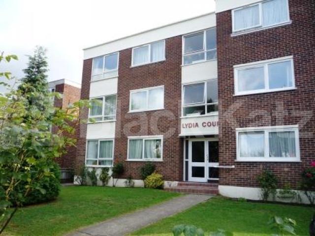 			1 Bedroom, 1 bath, 1 reception Flat			 Alexandra Grove, North Finchley