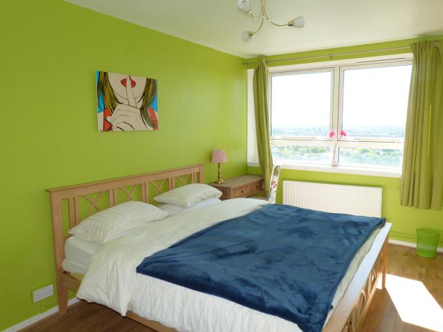 			Fantastic Location, 2 Bedroom, 1 bath, 1 reception Flat			 Freston Road, Notting Hill