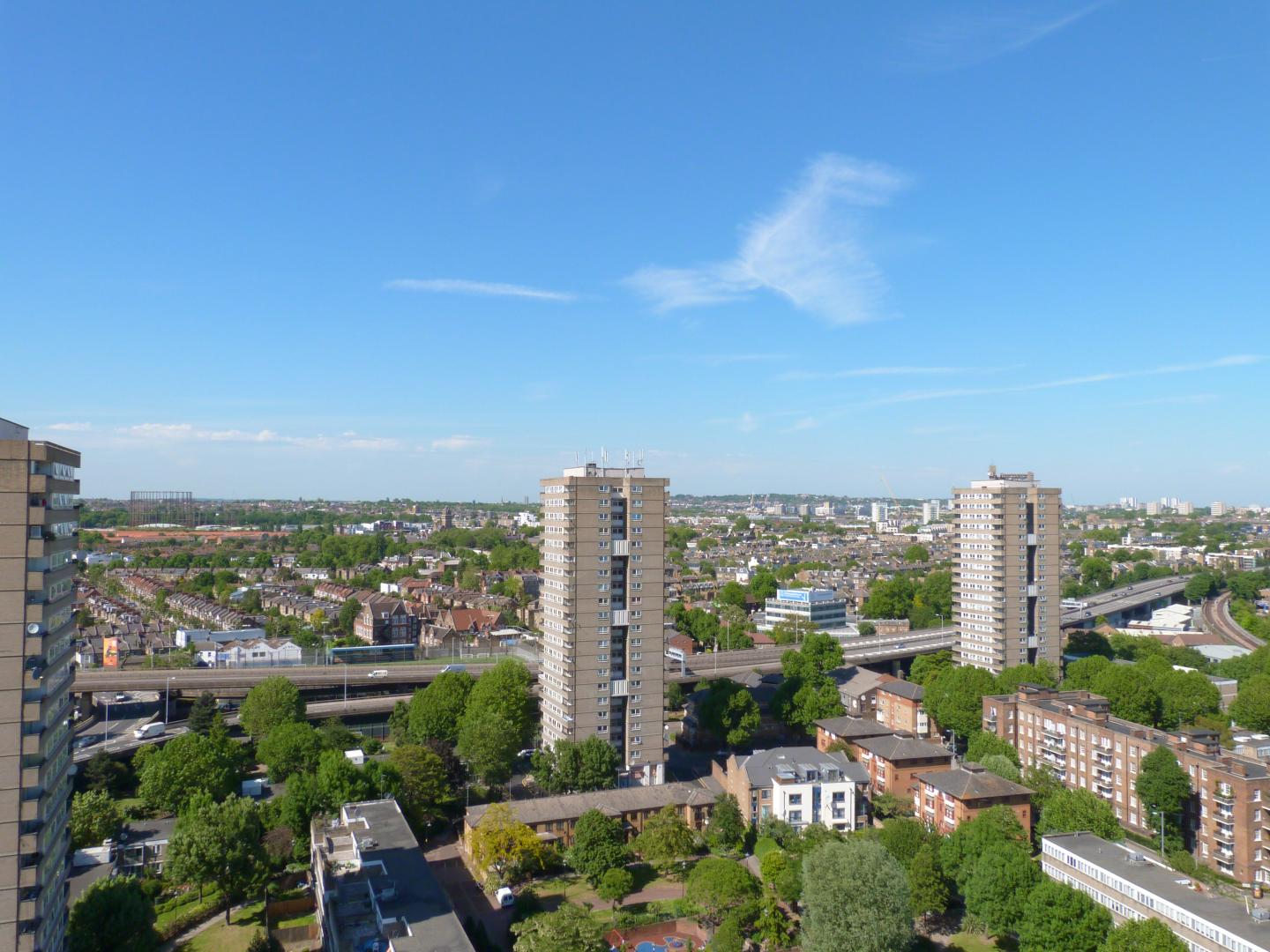 			Fantastic Location, 2 Bedroom, 1 bath, 1 reception Flat			 Freston Road, Notting Hill