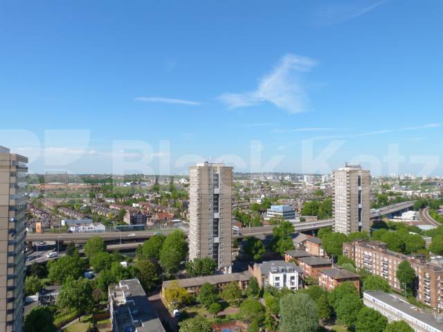 			Fantastic Location, 2 Bedroom, 1 bath, 1 reception Flat			 Freston Road, Notting Hill