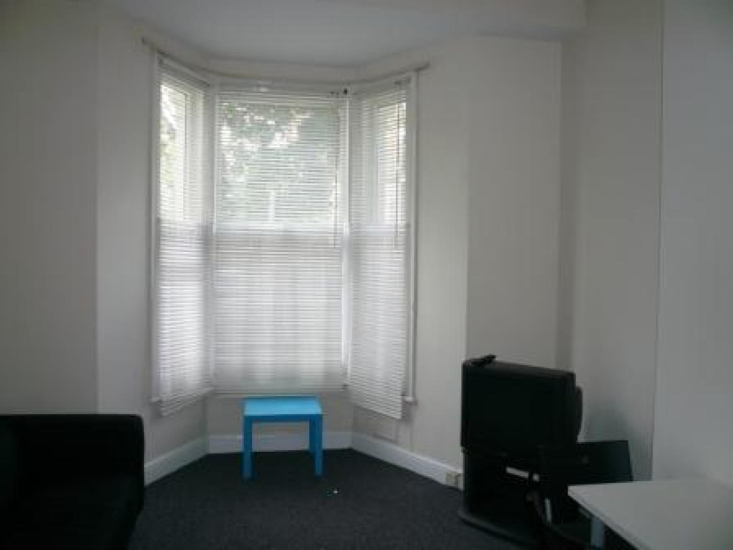 			3 Bedroom, 1 bath, 1 reception Flat			 Iverson Road, WEST HAMPSTEAD