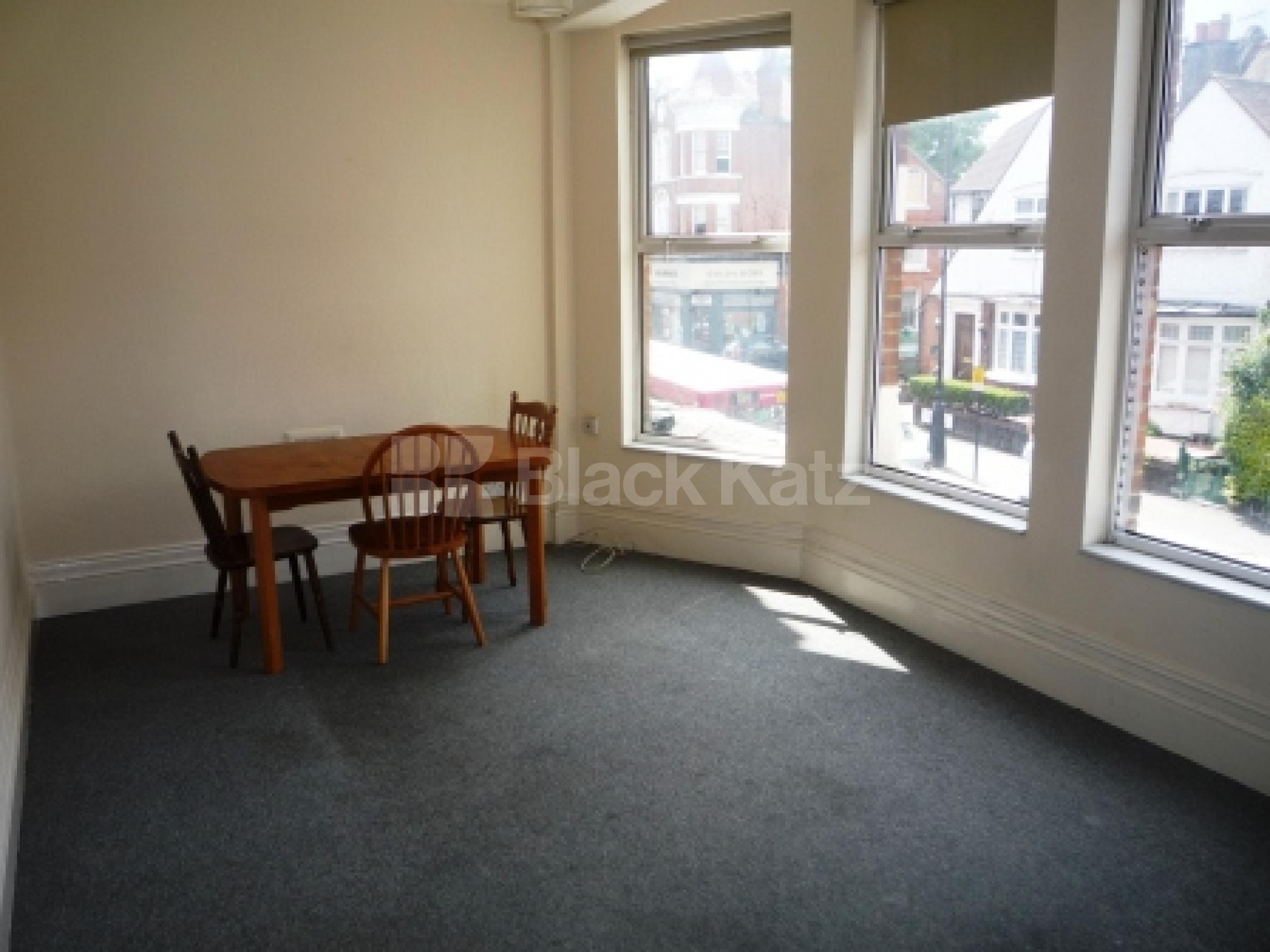 			2 Bedroom, 1 bath, 1 reception Flat			 Muswell Hill Broadway, MUSWELL HILL N10