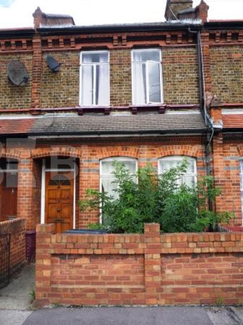 			3 Bedroom, 1 bath, 1 reception House			 Westbeech Road, WOOD GREEN