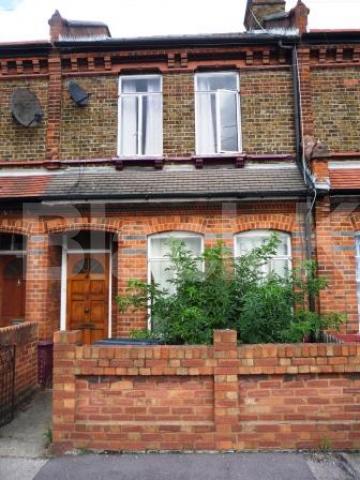 			3 Bedroom, 1 bath, 1 reception House			 Westbeech Road, WOOD GREEN