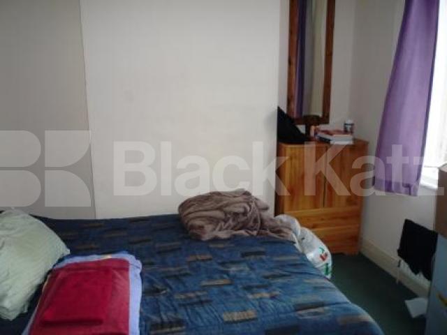 			3 Bedroom, 1 bath, 1 reception House			 Westbeech Road, WOOD GREEN