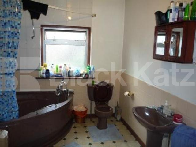 			3 Bedroom, 1 bath, 1 reception House			 Westbeech Road, WOOD GREEN