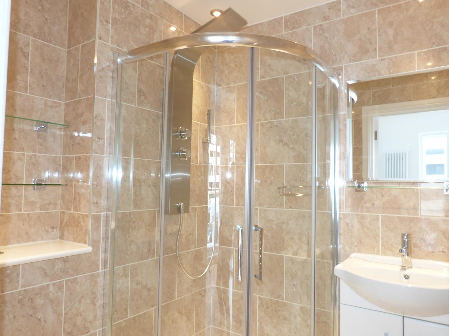 			1 Bedroom, 1 bath, 1 reception Flat			 Westbourne Park Road, NOTTING HILL