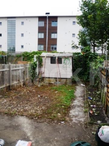 			LET!, 4 Bedroom, 1 bath, 1 reception House			 Grainger Road, WOOD GREEN