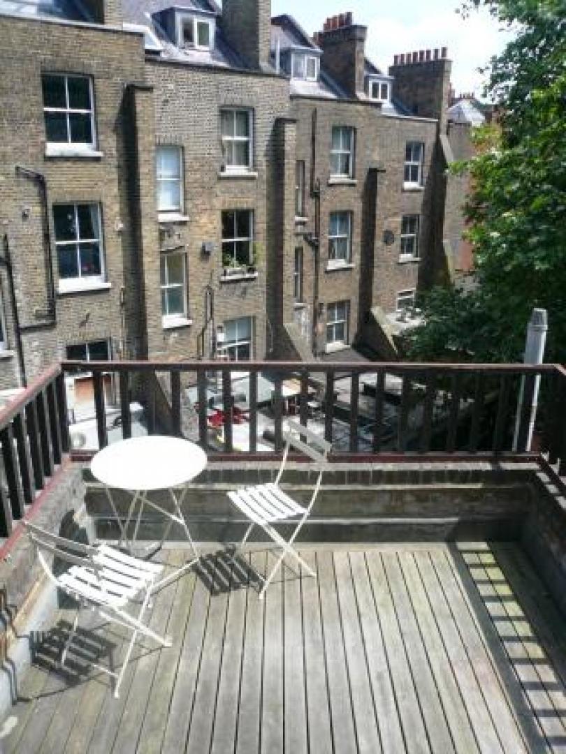 			1 Bedroom, 1 bath, 1 reception Flat			 Heath Street, HAMPSTEAD