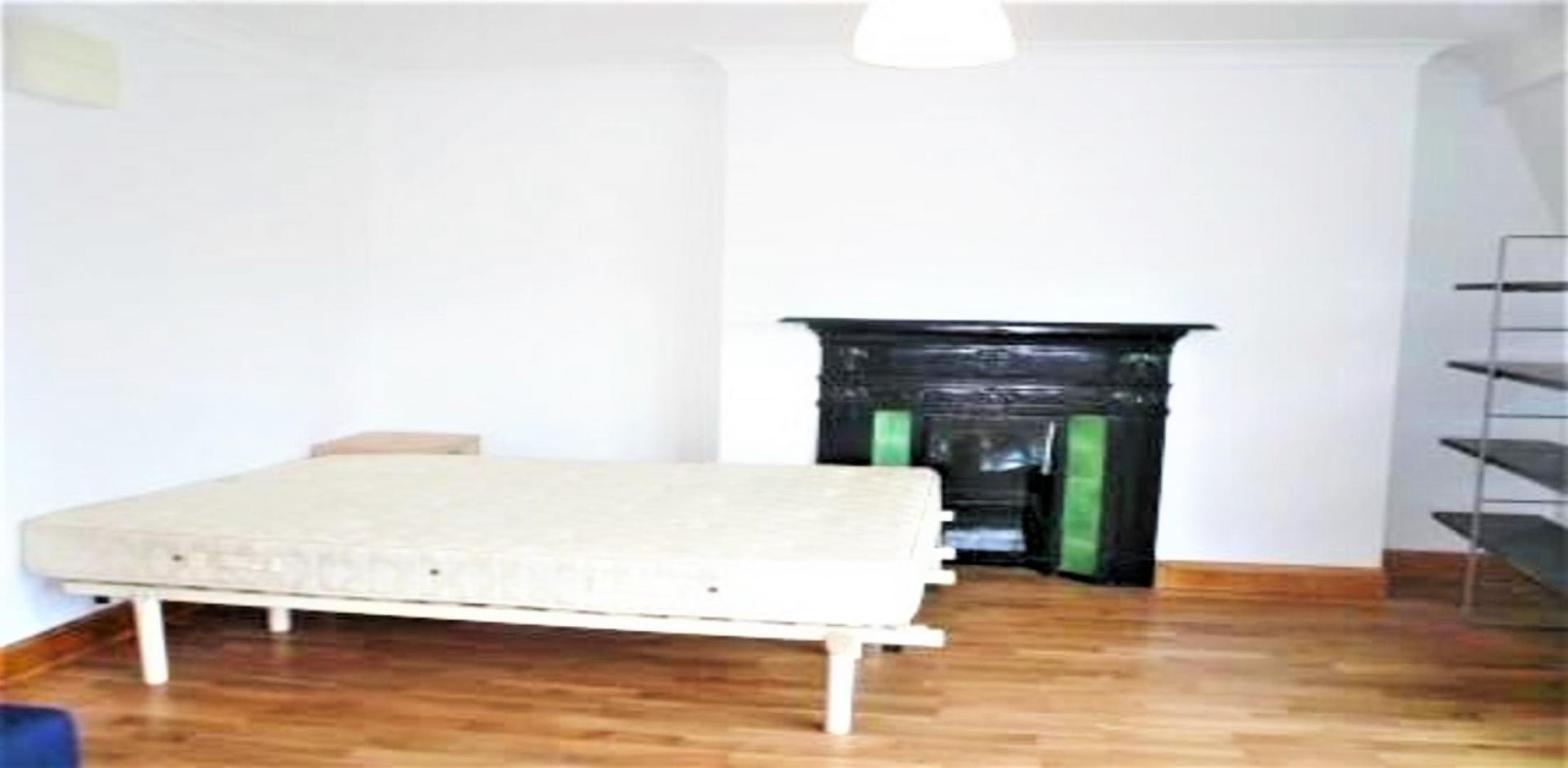 			NEW INSTRUCTION, Studio Apartment, 1 bath, 1 reception Studio			 Glenmore Road, BELSIZE PARK