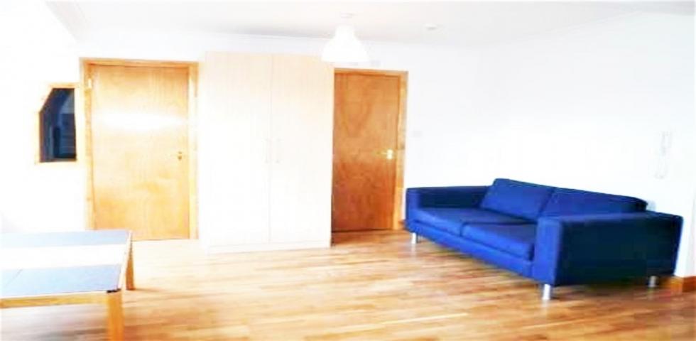 			NEW INSTRUCTION, Studio Apartment, 1 bath, 1 reception Studio			 Glenmore Road, BELSIZE PARK