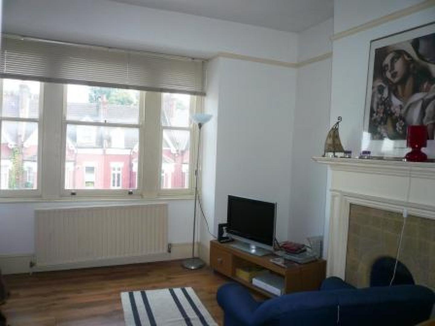 			NEW INSTRUCTION, 3 Bedroom, 1 bath, 1 reception Flat			 Chichele Road, WILLESDEN GREEN