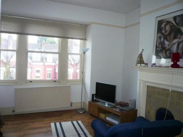 			NEW INSTRUCTION, 3 Bedroom, 1 bath, 1 reception Flat			 Chichele Road, WILLESDEN GREEN