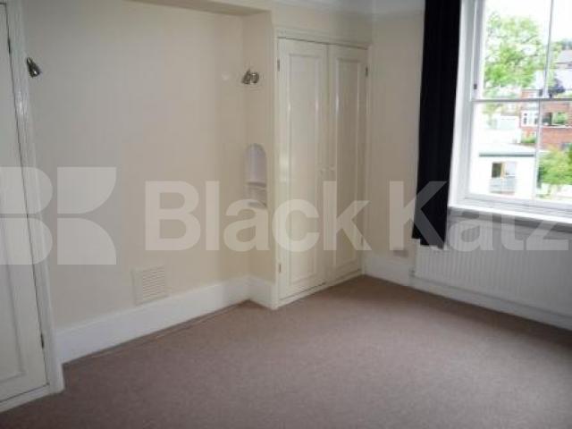 			3 Bedroom, 1 bath, 1 reception Flat			 Cranley Gardens, MUSWELL HILL