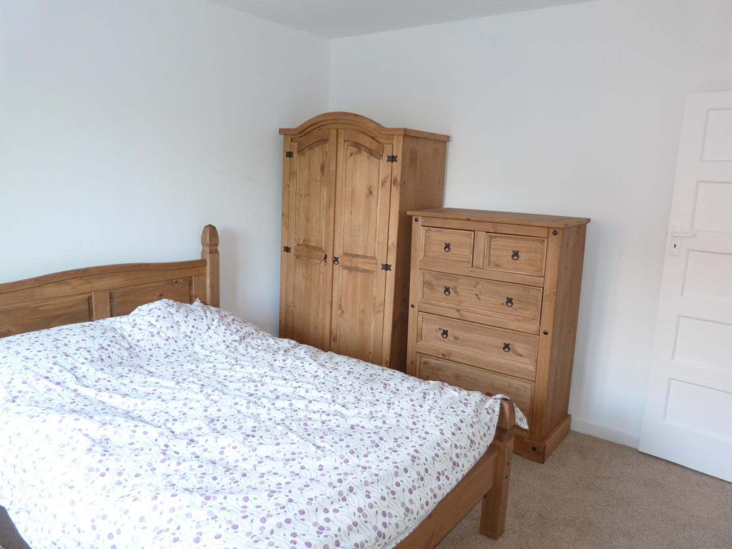 			3 Bedroom, 1 bath, 1 reception Flat			 Stone Bridge Road, HARLESDEN