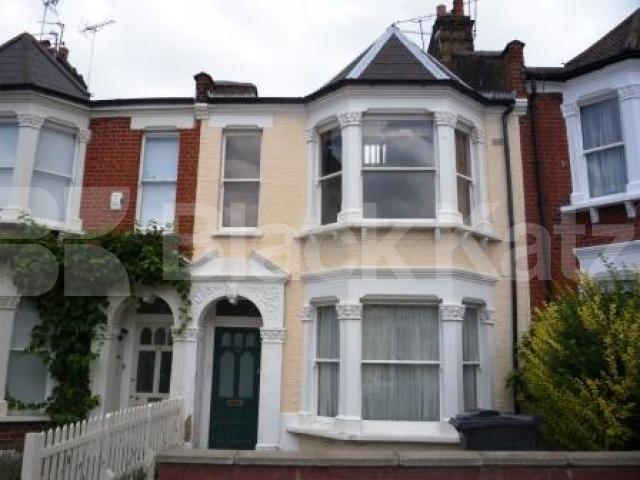 			3 Bedroom, 1 bath, 1 reception Flat			 Inderwick Road, CROUCH END