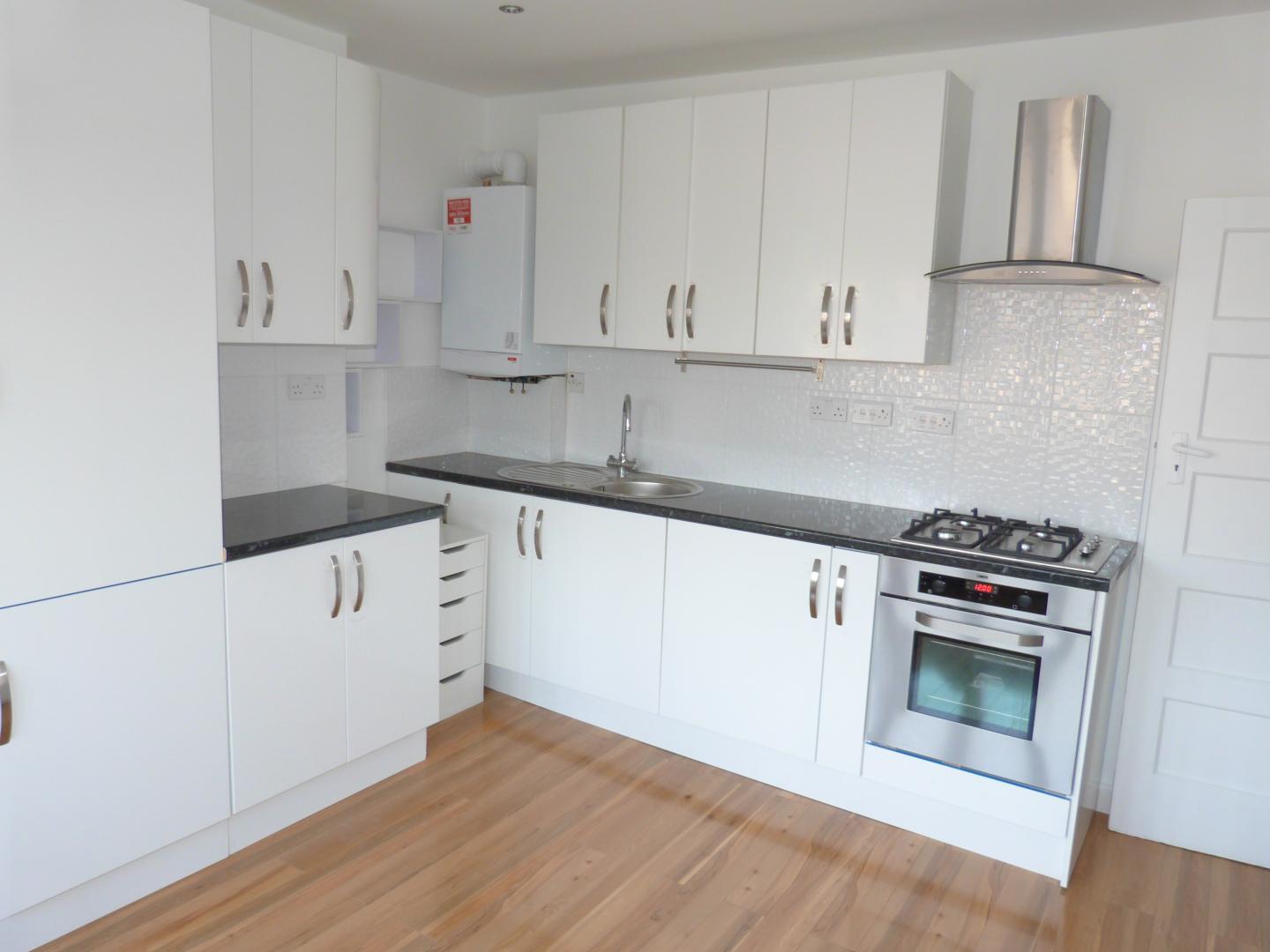 			3 Bedroom, 1 bath, 1 reception Flat			 Stone Bridge Road, HARLESDEN
