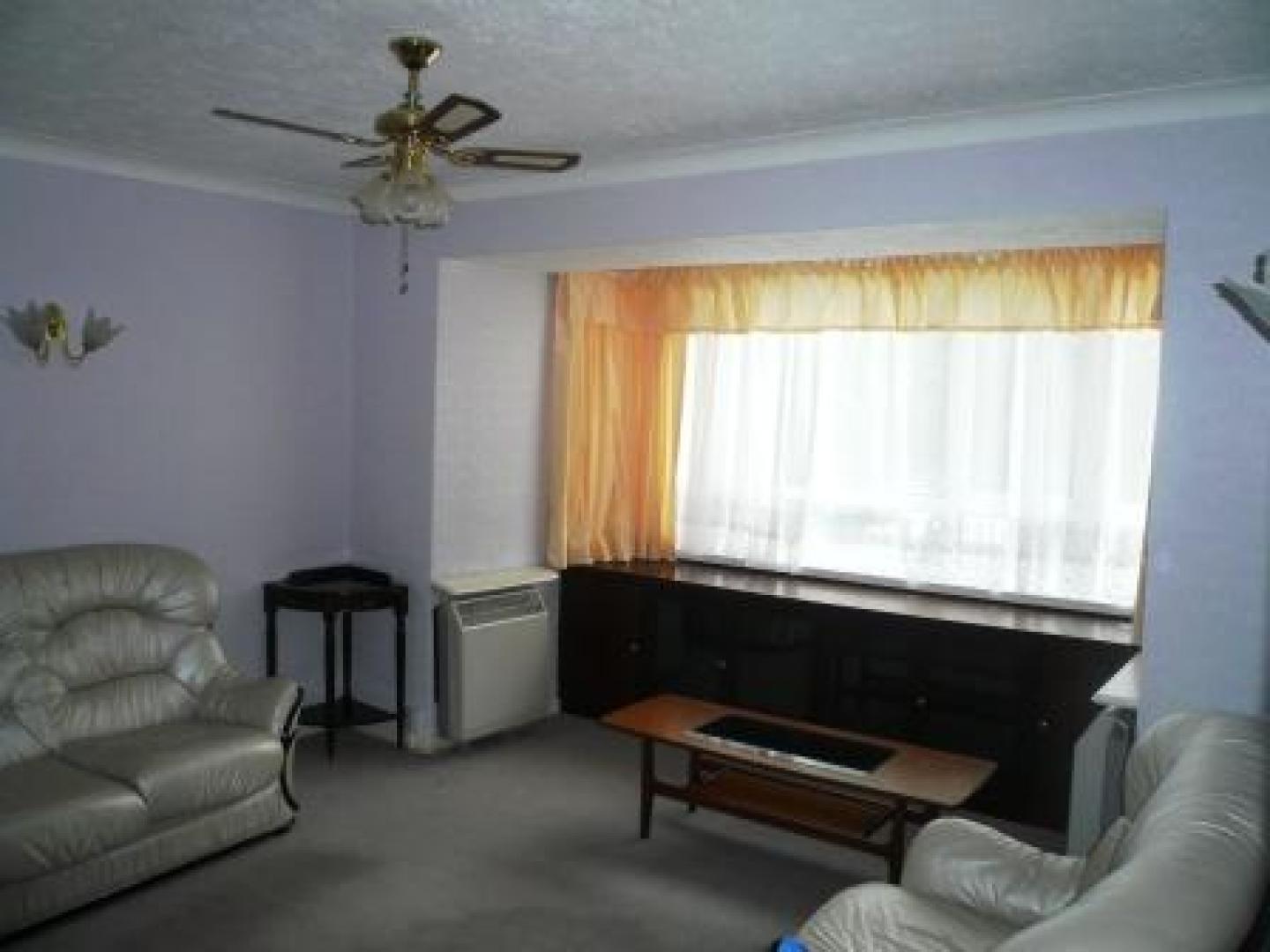 			1 Bedroom, 1 bath, 1 reception Flat			 Brondesbury Road, KILBURN