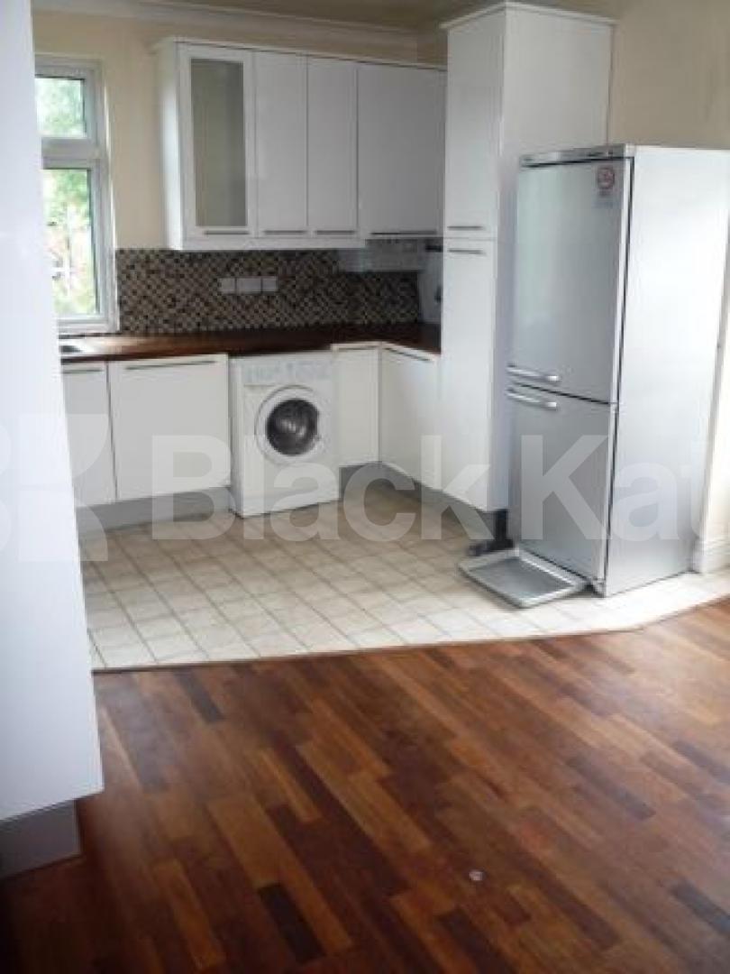 			3 Bedroom, 1 bath, 1 reception Flat			 Inderwick Road, CROUCH END