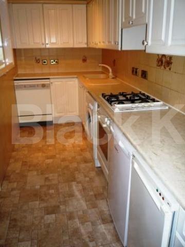 			3 Bedroom, 1 bath, 1 reception Flat			 Kings Avenue, MUSWELL HILL