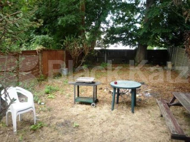 			3 Bedroom, 1 bath, 1 reception Flat			 Kings Avenue, MUSWELL HILL