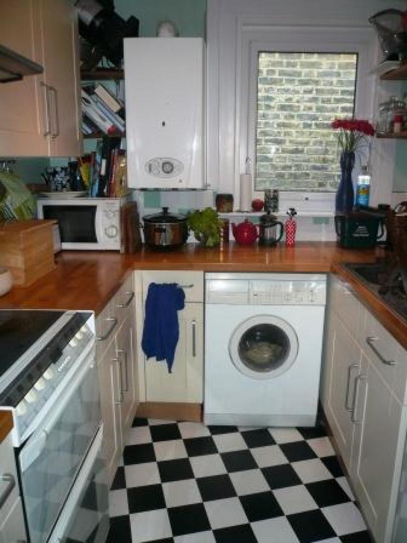 			NEW INSTRUCTION-MUST BE SEEN, 2 Bedroom, 1 bath, 1 reception Flat			 Ashburnham Road, KENSAL GREEN