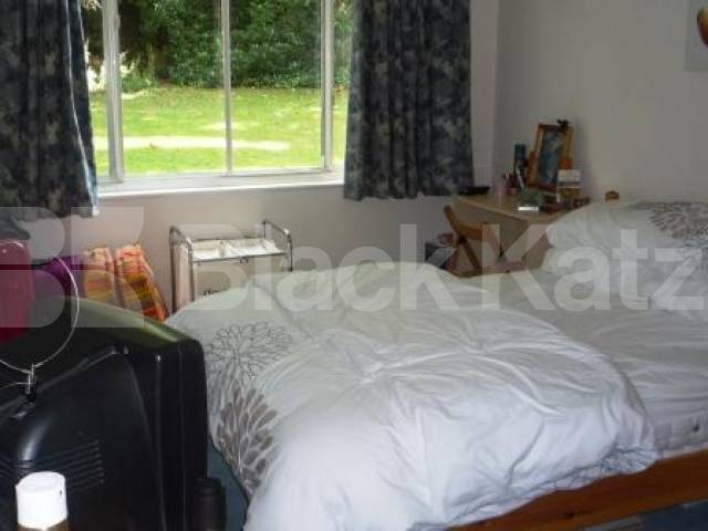 			1 Bedroom, 1 bath, 1 reception Apartment			 Avenue Road, CROUCH END