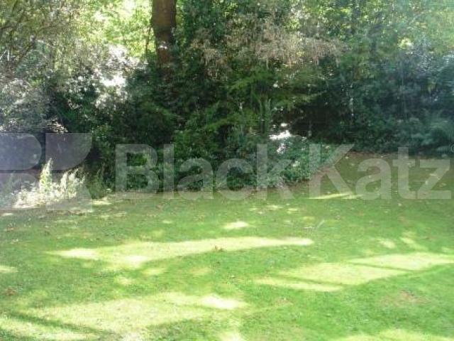 			1 Bedroom, 1 bath, 1 reception Apartment			 Avenue Road, CROUCH END