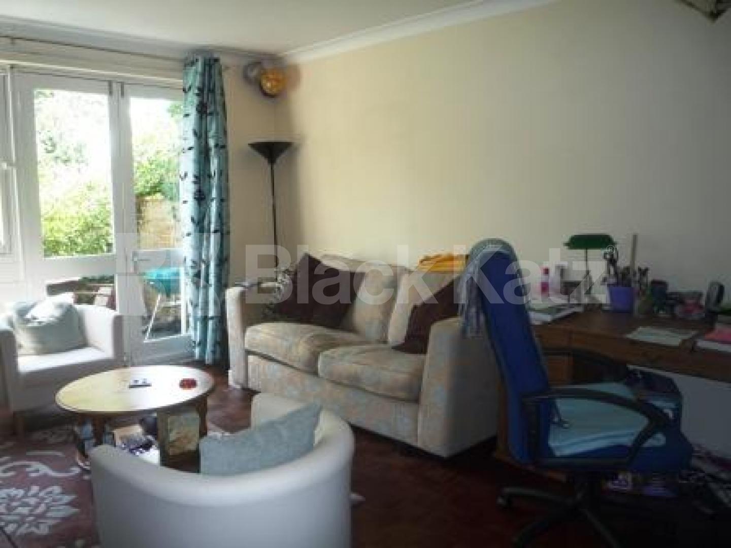 			1 Bedroom, 1 bath, 1 reception Apartment			 Shepherds Hill, Shepherds Hill