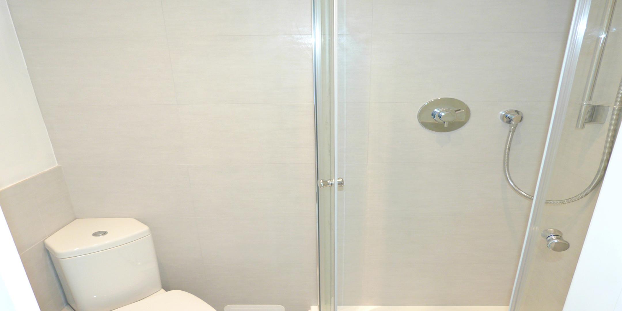 			NEW INSTRUCTION, 3 Bedroom, 1 bath, 1 reception Flat			 Viceroy Close, EAST FINCHLEY