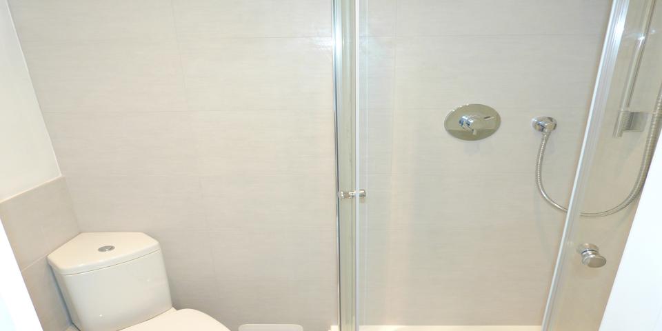 			NEW INSTRUCTION, 3 Bedroom, 1 bath, 1 reception Flat			 Viceroy Close, EAST FINCHLEY