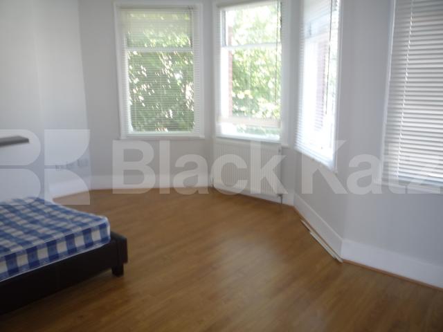 			5 Bedroom, 1 bath, 1 reception House			 Falkland Road, HARINGEY LADDER