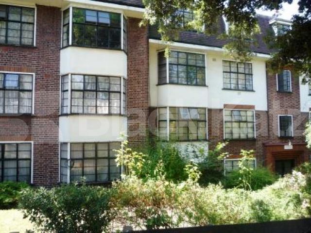 			2 Bedroom, 1 bath, 1 reception Flat			 Seymour Court, MUSWELL HILL