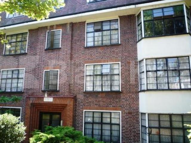 			2 Bedroom, 1 bath, 1 reception Flat			 Seymour Court, MUSWELL HILL