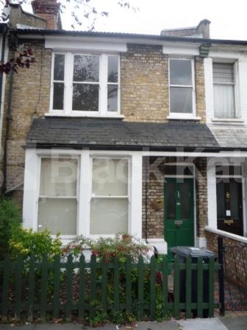 			LET!, 2 Bedroom, 1 bath, 1 reception Flat			 Marlborough Road, BOUNDS GREEN