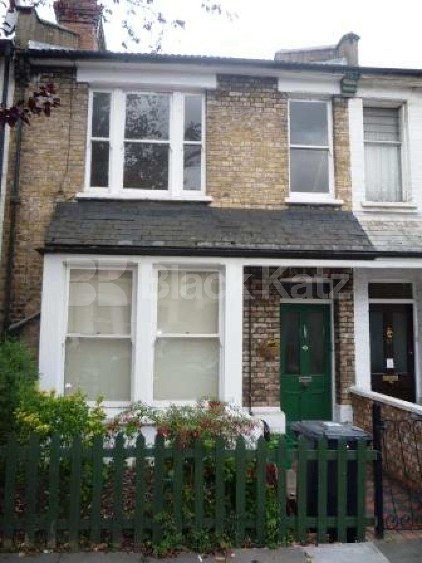 			LET!, 2 Bedroom, 1 bath, 1 reception Flat			 Marlborough Road, BOUNDS GREEN N22