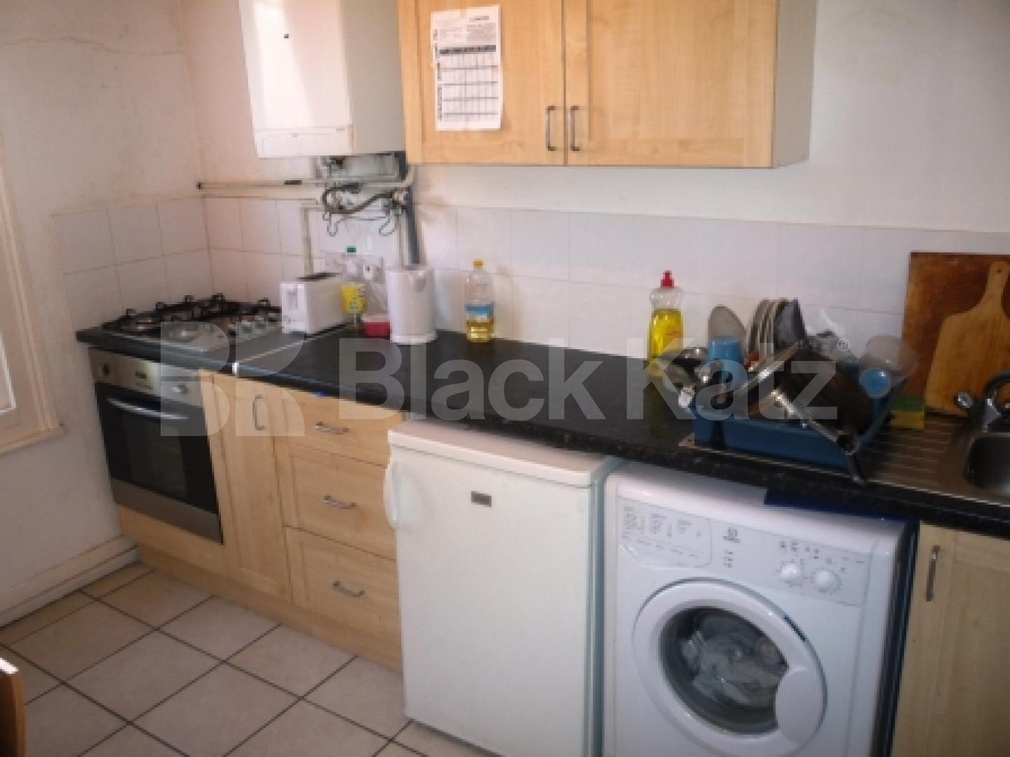 			1 Bedroom, 1 bath, 1 reception Flat			 Haringey Gardens, HARINGEY LADDER